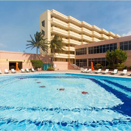 Ramada By Wyndham Princess Kota Belize Bagian luar foto